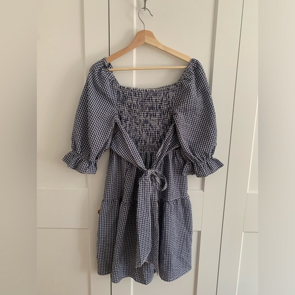 Vintage ruched bodice peasant dress in cute gingham print and ruffled sleeves - Picture 2 of 2